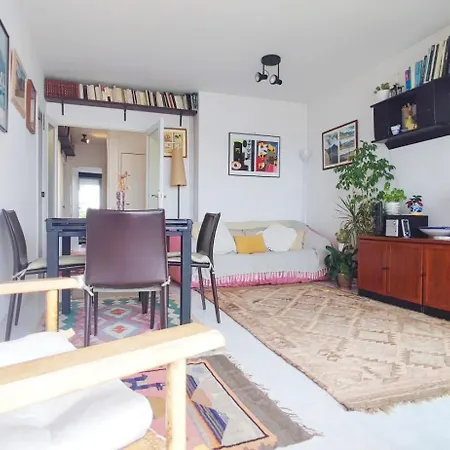 Cosy Flat In Pretty Seaside Town Sitges
